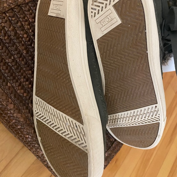 Toms Green Suede Fur Lined Ankle Boots - Picture 3 of 5